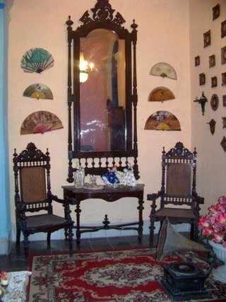 Salon del Hostal La Preferida