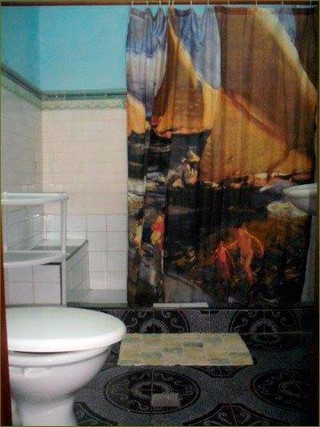Ba&ntilde;o de la Casa Colonial Vicente