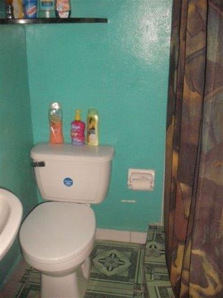 Ba&ntilde;o de la Casa Colonial Vicente