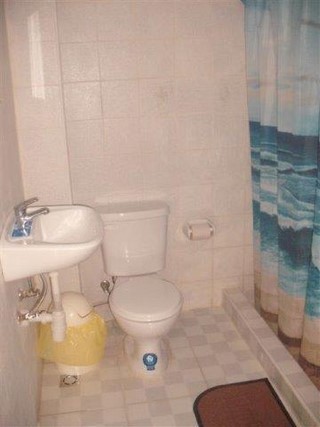 Ba&ntilde;o de la Casa Colonial Vicente