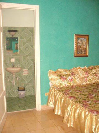 Baño Habitaciones de la Casa Sanjor en Vedado, la Habana