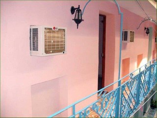 Pasillo hacia las habitaciones del Hostal Rodriguez