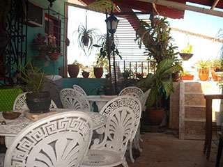 Terraza de la Casa Sanjor en Vedado, la Habana